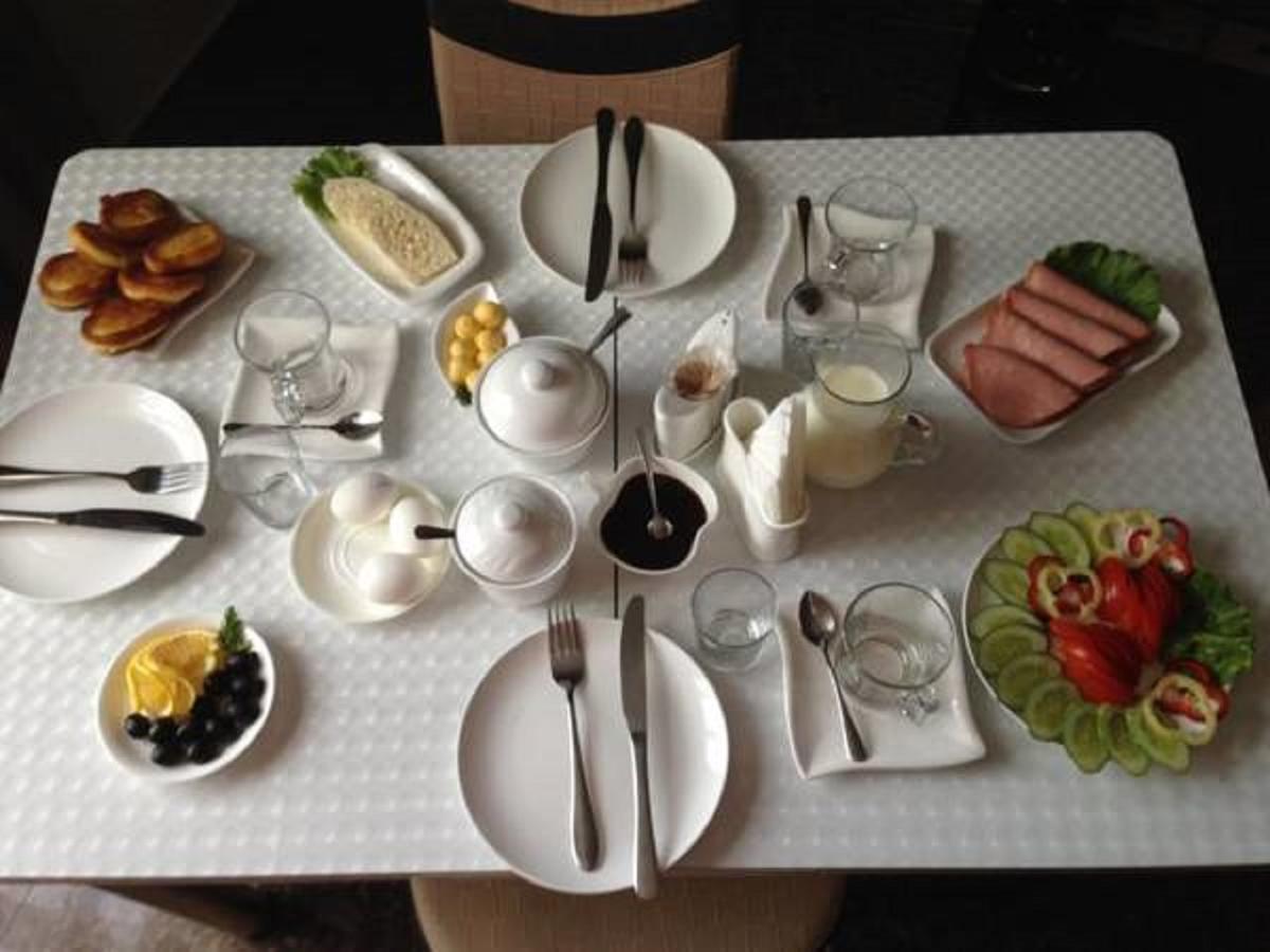 טביליסי Hotel Stal+ מראה חיצוני תמונה
