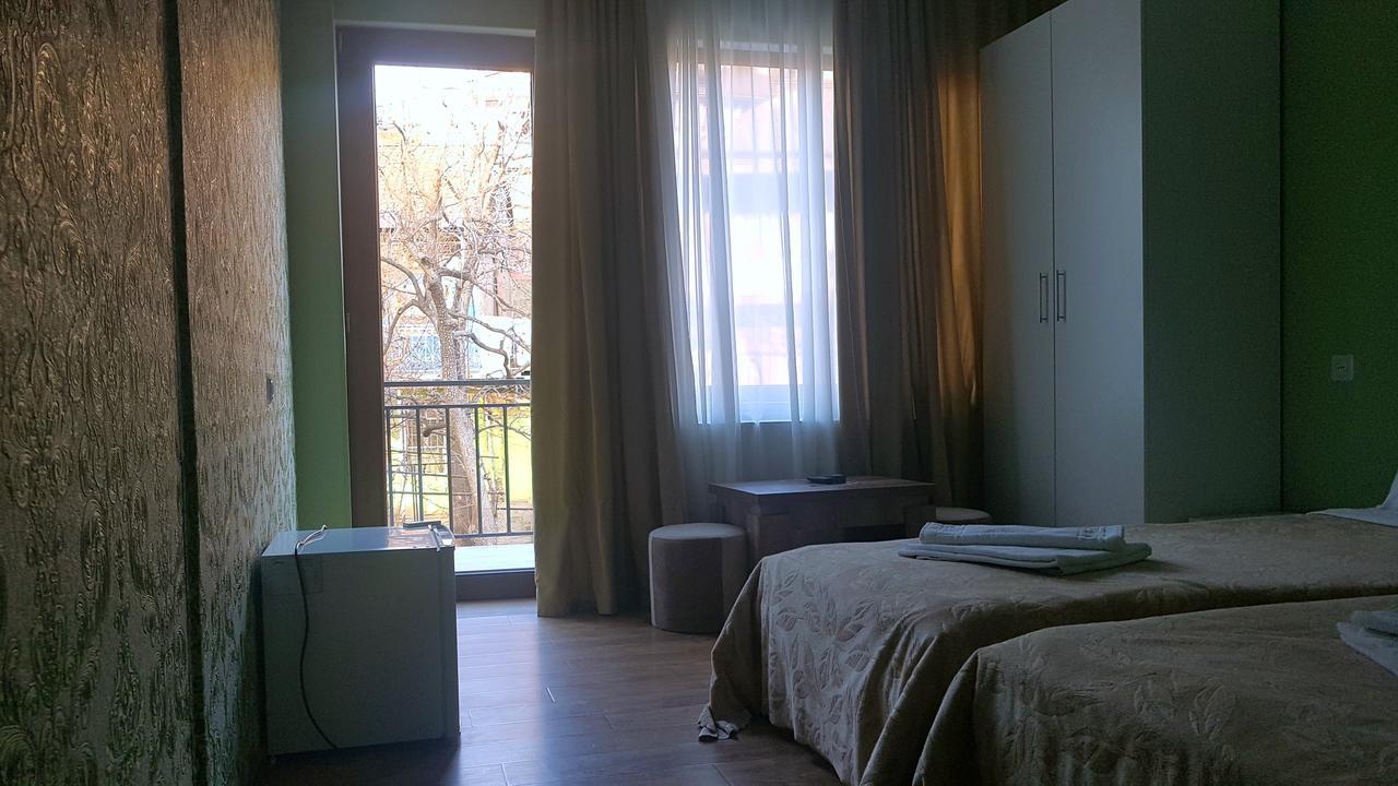 טביליסי Hotel Stal+ מראה חיצוני תמונה