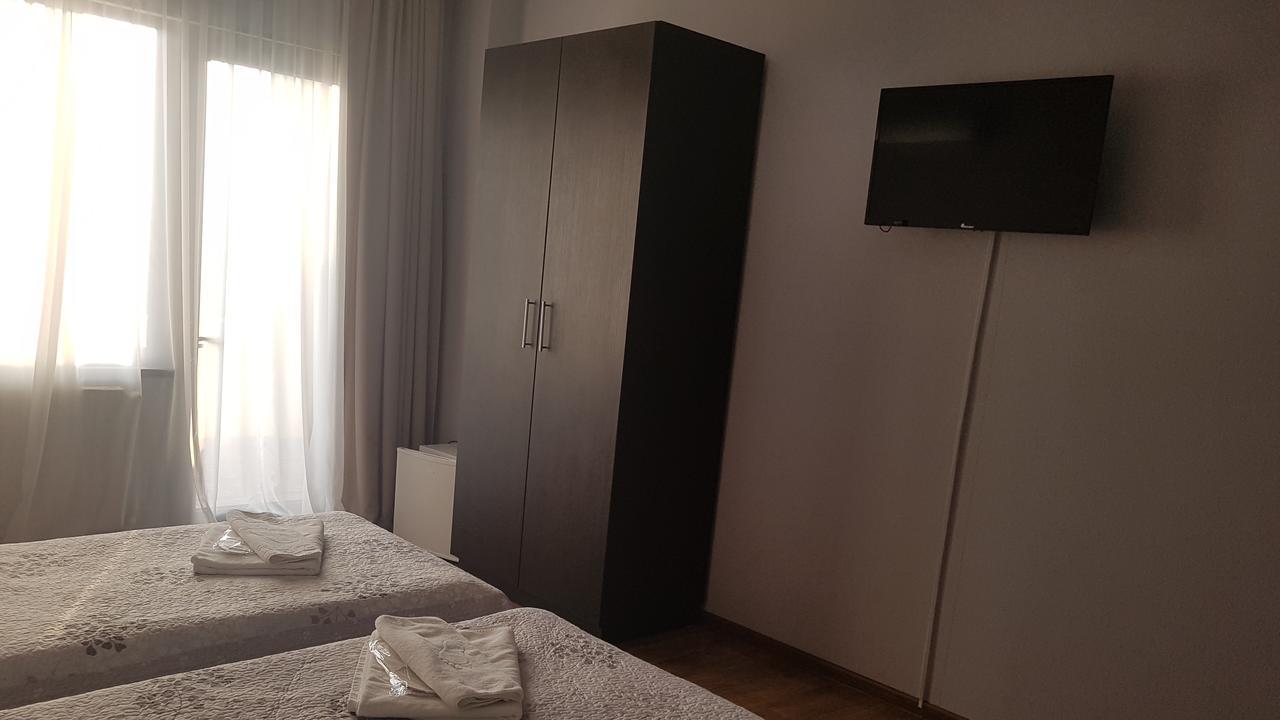 טביליסי Hotel Stal+ מראה חיצוני תמונה