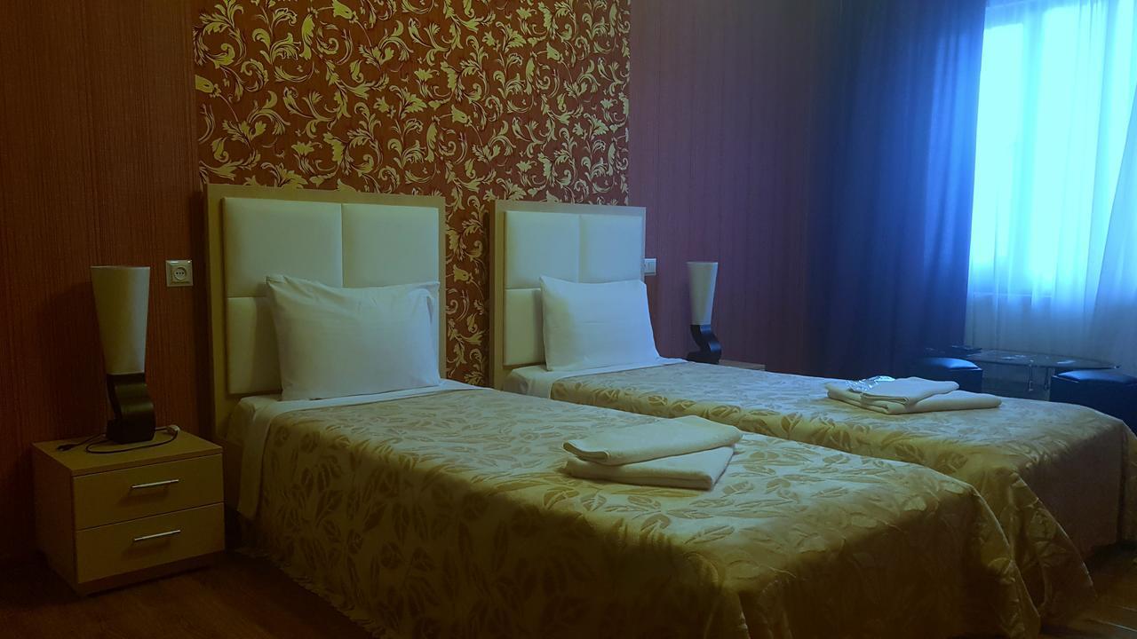 טביליסי Hotel Stal+ מראה חיצוני תמונה