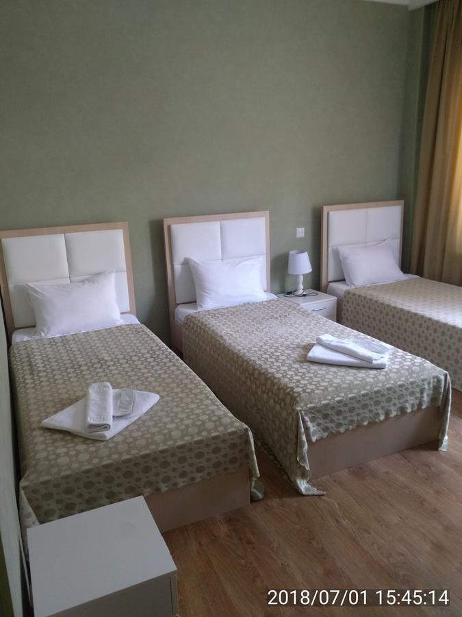 טביליסי Hotel Stal+ מראה חיצוני תמונה