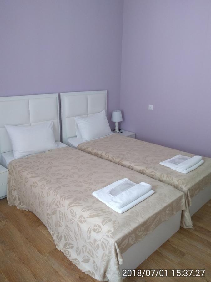 טביליסי Hotel Stal+ מראה חיצוני תמונה