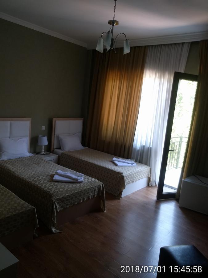 טביליסי Hotel Stal+ מראה חיצוני תמונה
