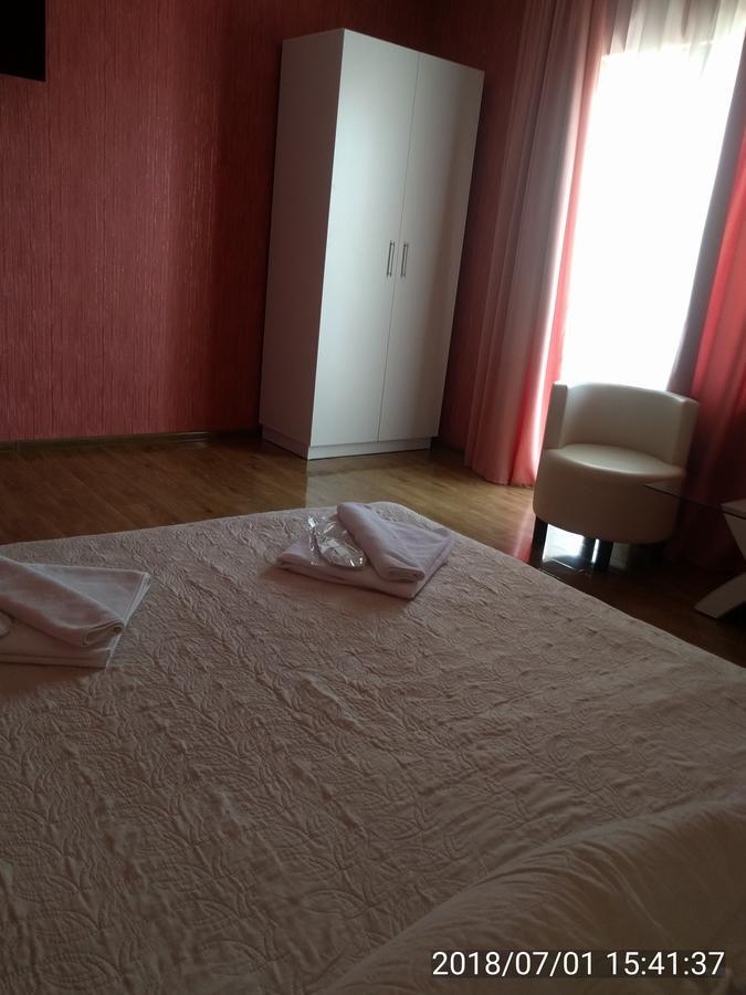 טביליסי Hotel Stal+ מראה חיצוני תמונה