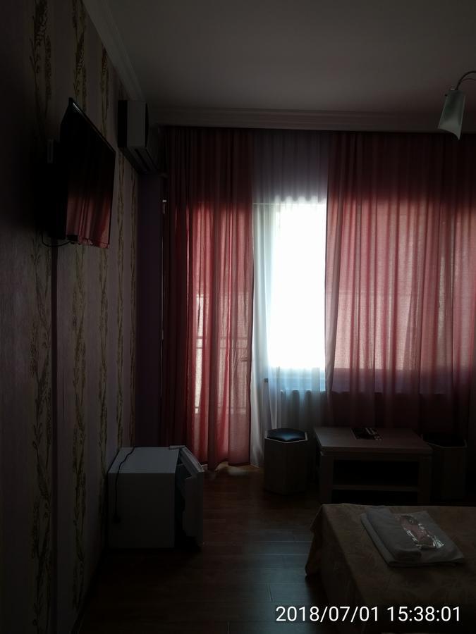 טביליסי Hotel Stal+ מראה חיצוני תמונה