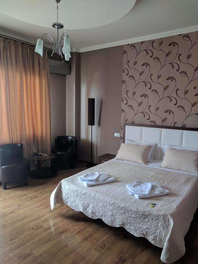 טביליסי Hotel Stal+ מראה חיצוני תמונה